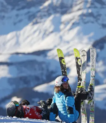 6 jours Étudiant (15–24 ans) et Senior (65 à 74 ans)